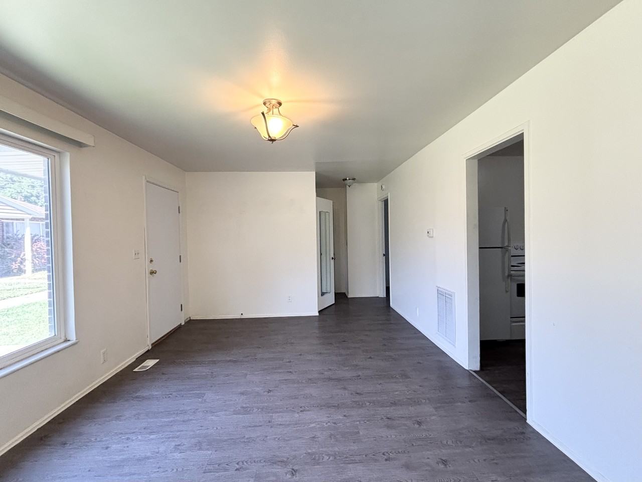 995 S 400 E #1005 - Photo 6 of 17