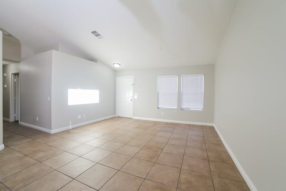 3003 Yukon Flats Ct - Photo 3 of 15