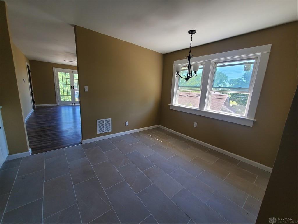 14 Maylan Dr #2 - Photo 3 of 15