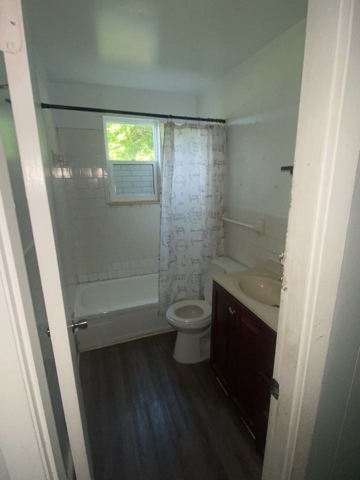 1336 Tune Ave #1 - Photo 3 of 4