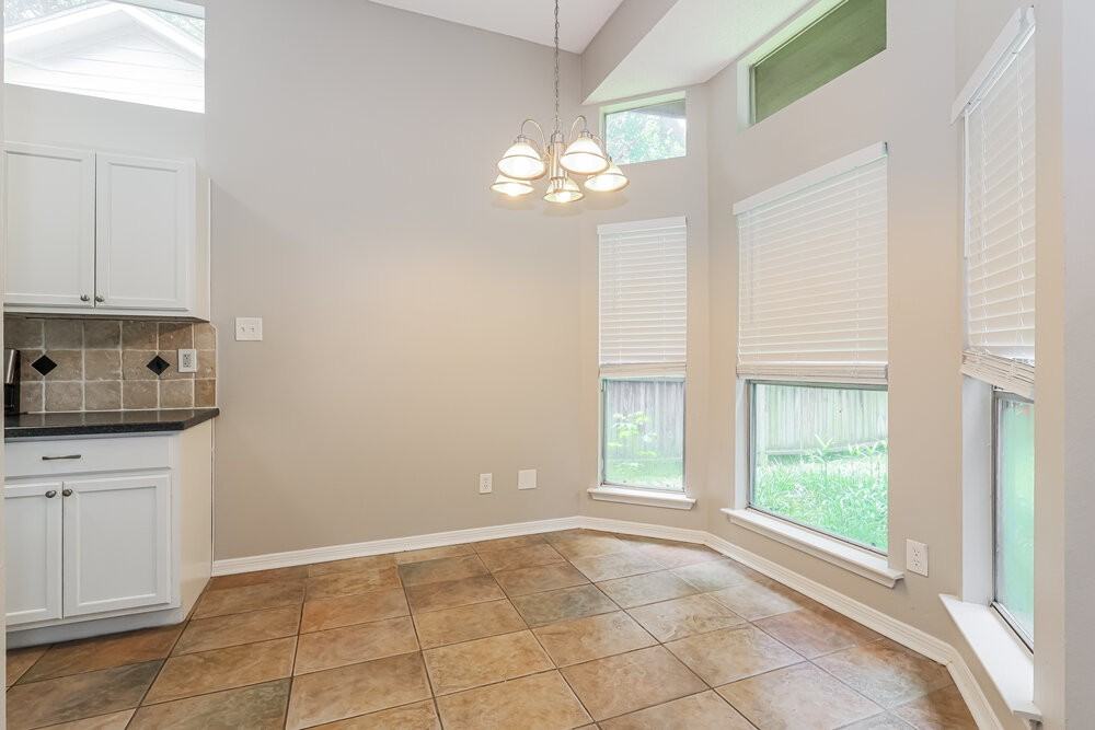 24 S Rain Forest Ct - Photo 7 of 16
