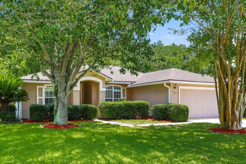 1299 Summit Oaks Dr E - Photo 3 of 16