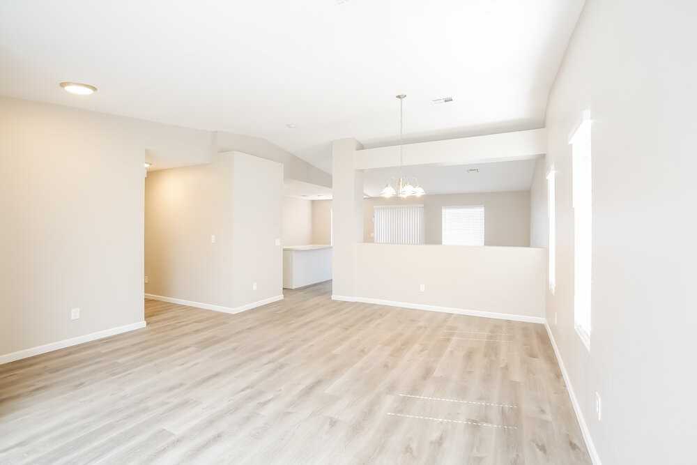 3117 Honeysuckle Ave - Photo 5 of 16