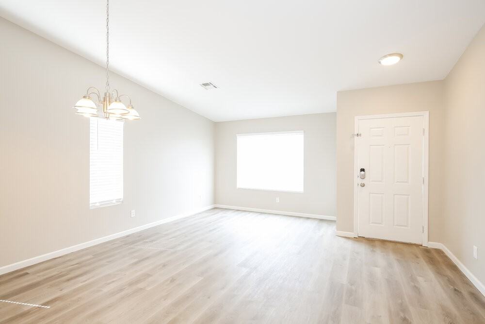 3117 Honeysuckle Ave - Photo 6 of 16