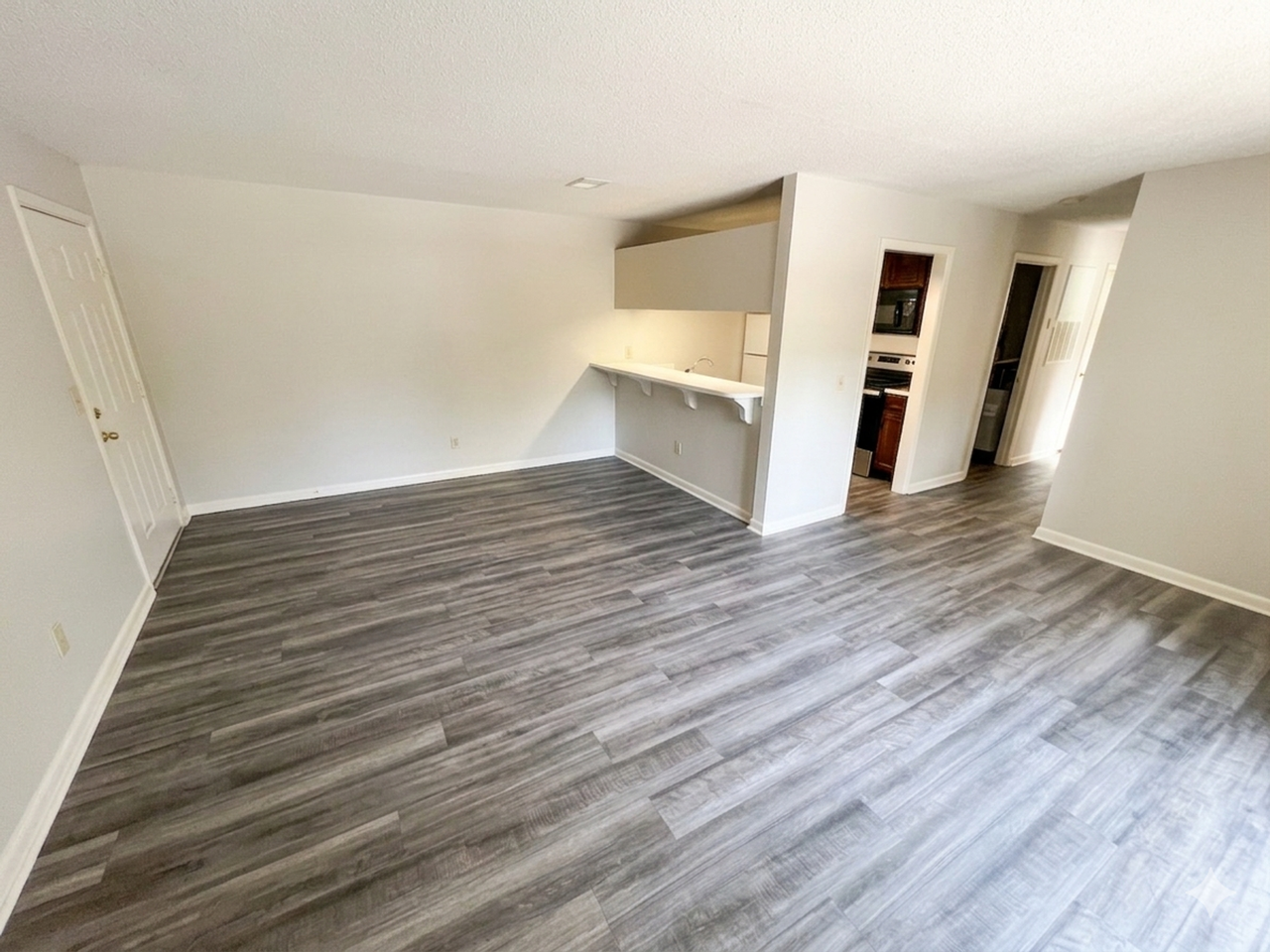 University Place, 122 - Photo 3 of 11