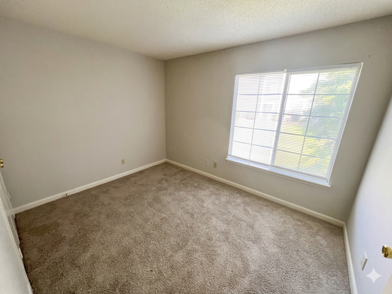 University Place, 122 - Photo 6 of 11