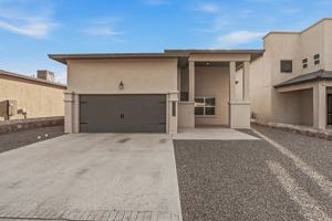 featured image of 212 Lydia St #1