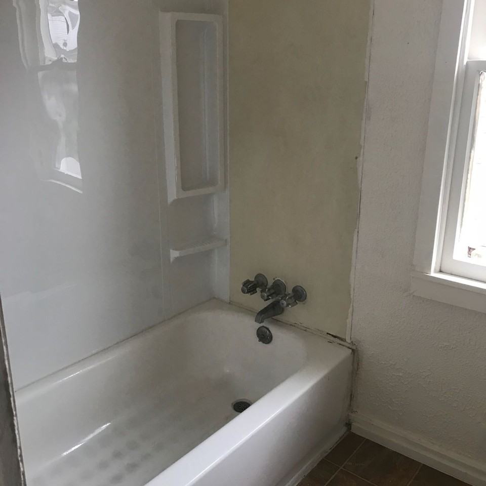 321 Walnut St #1 - Photo 5 of 7
