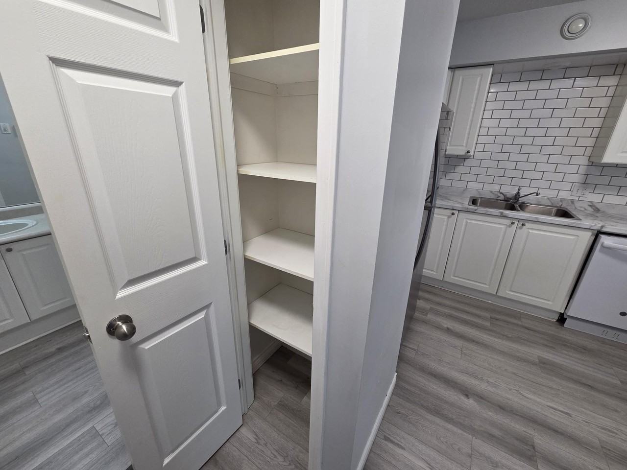 70 Glasier Rd #7 - Photo 6 of 18