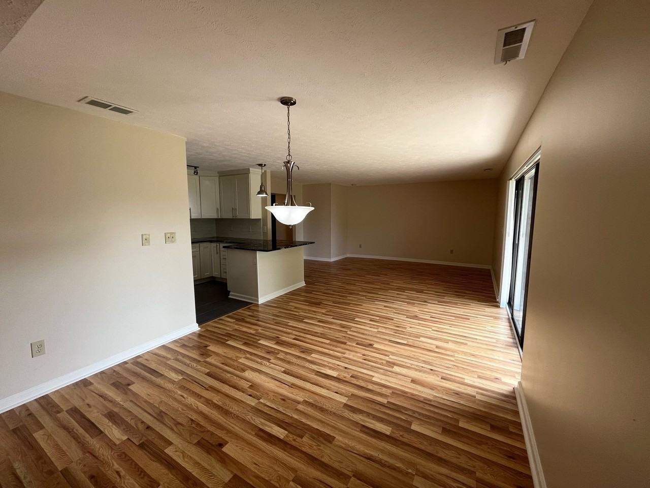 7215 Beacon Hill Dr #7215 - Photo 3 of 40