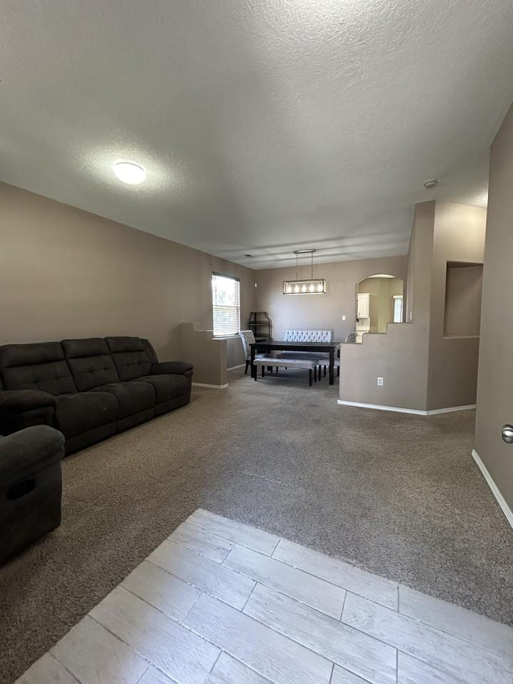 835 Kipuka Dr Nw #1 - Photo 2 of 31
