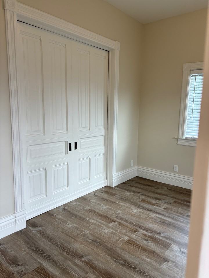 462 Jackson St #1 - Photo 4 of 10