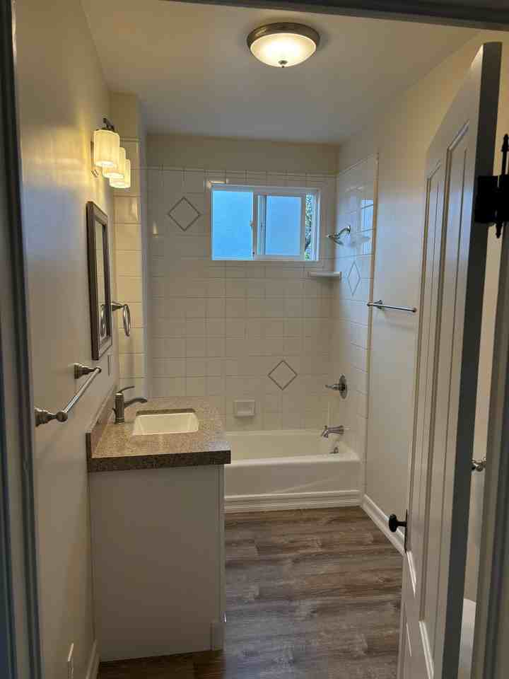 462 Jackson St #1 - Photo 7 of 10