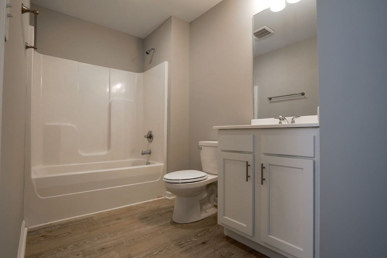 Park Crest Apartments - Photo 7 of 26