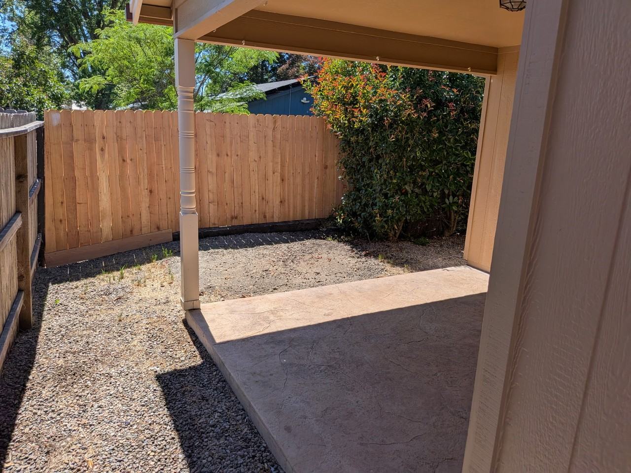 113 Little Butte Dr #1 - Photo 2 of 8
