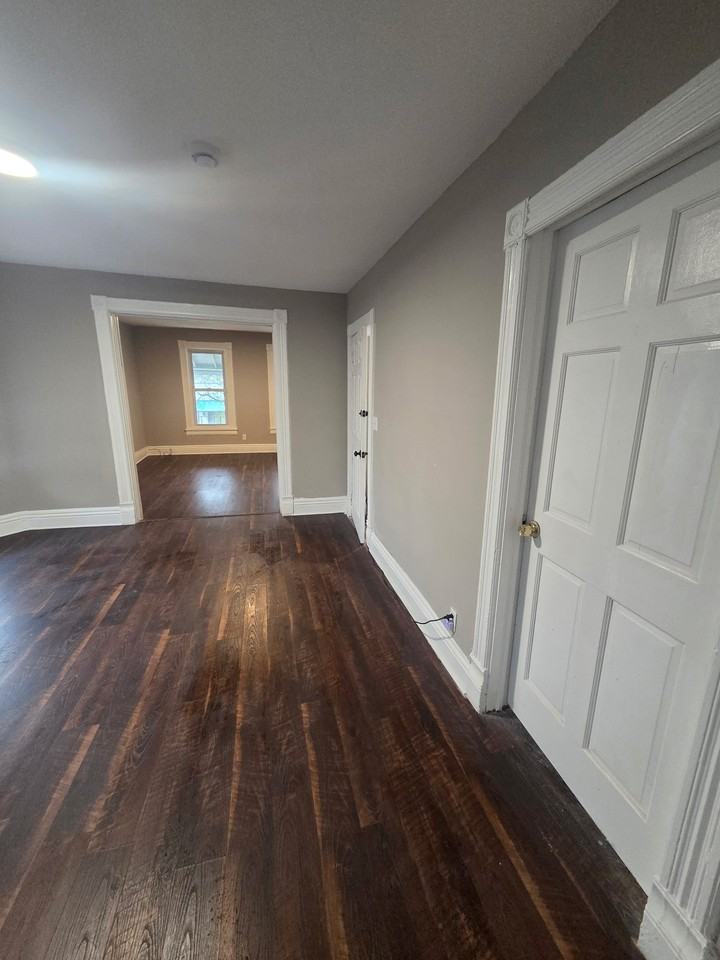 398 Dearborn St #2 - Photo 3 of 10