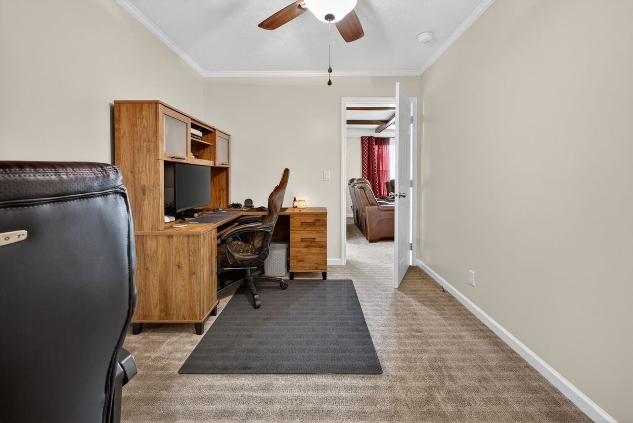 1053 Pitchkettle Rd #1 - Photo 6 of 25