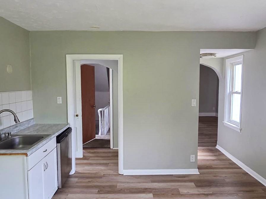 37 Dilworth St #3 - Photo 6 of 23