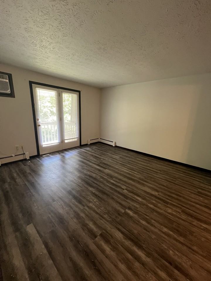1877 Turner Blvd #F - Photo 2 of 10