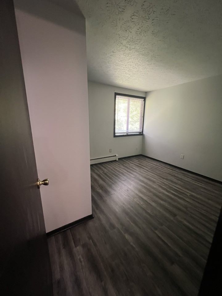 1877 Turner Blvd #F - Photo 3 of 10