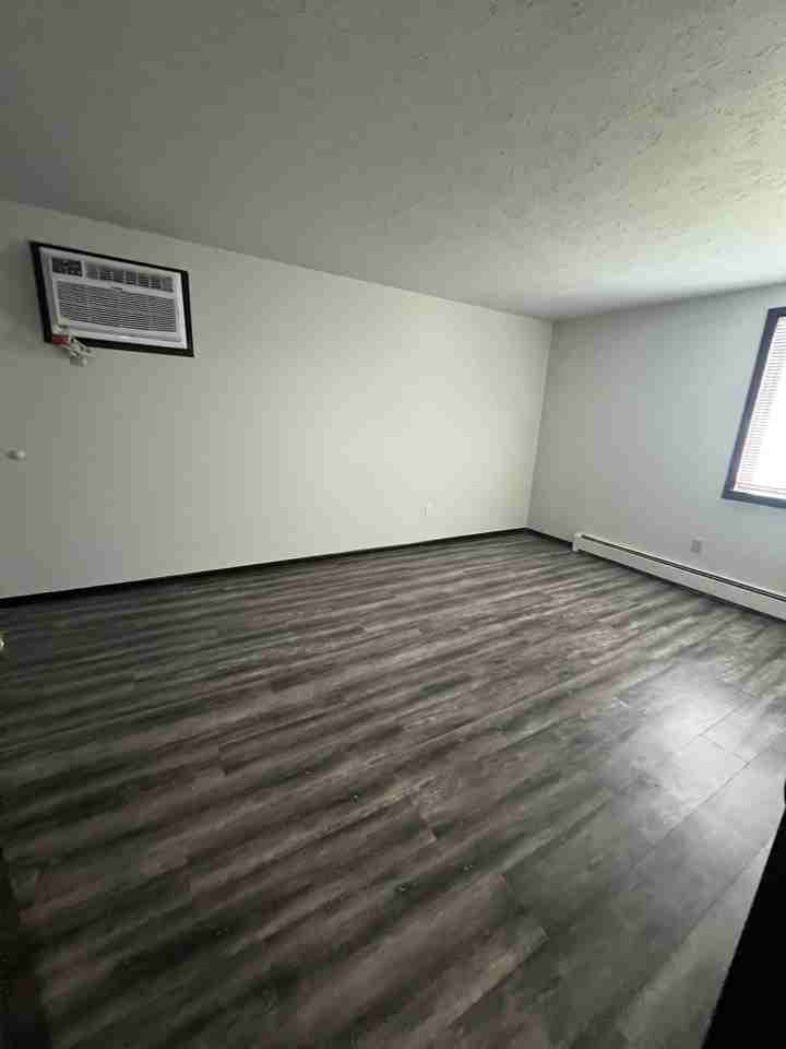 1877 Turner Blvd #F - Photo 4 of 10