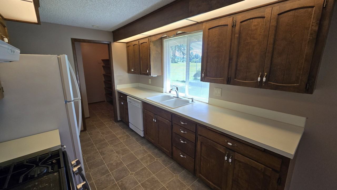 11615 Wagner Rd #1 - Photo 7 of 20