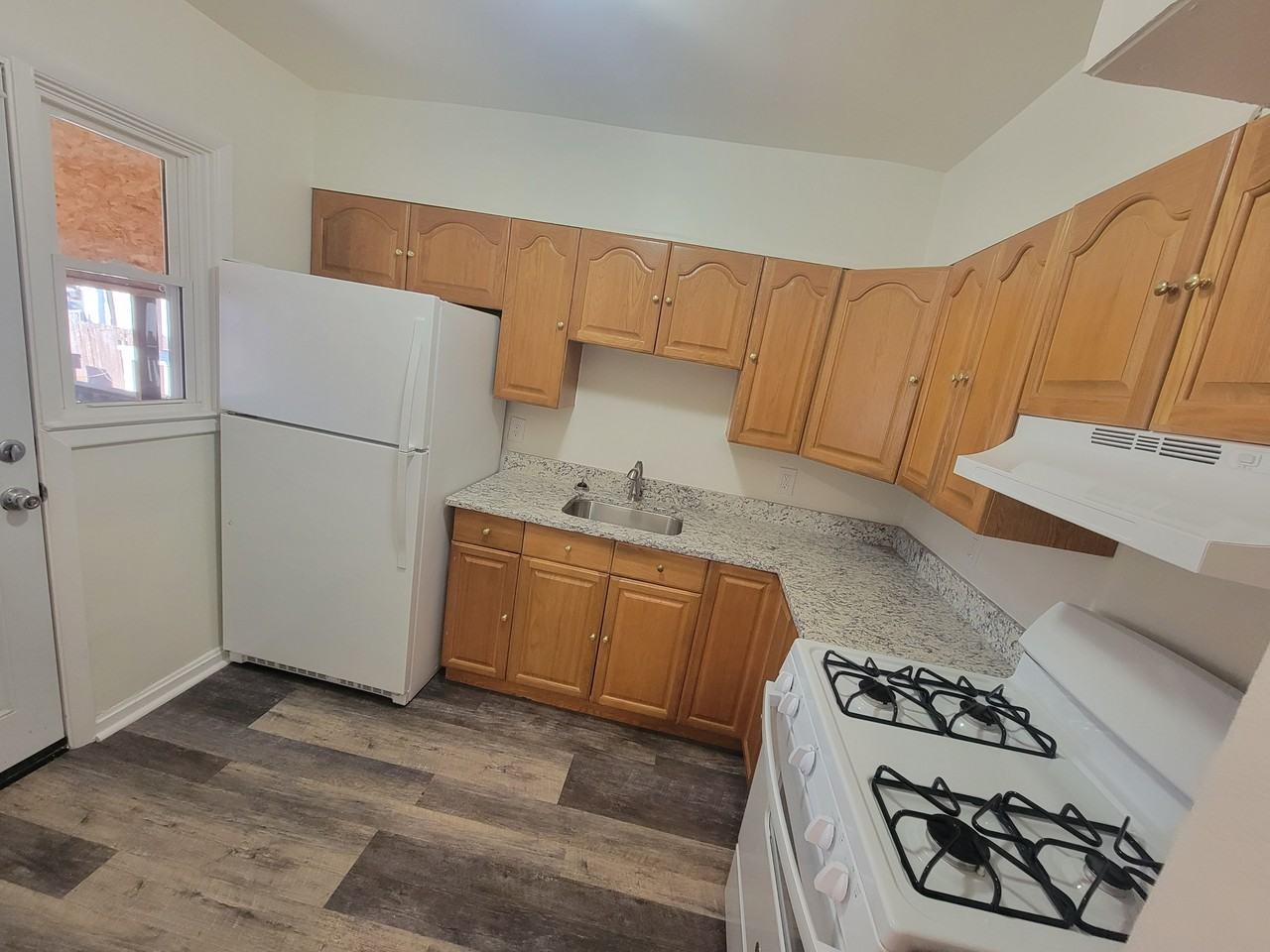 1402 Nicolay Way #1 - Photo 5 of 29