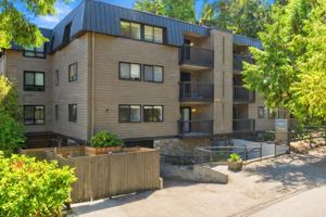 featured image of 1203 Ne 135th St