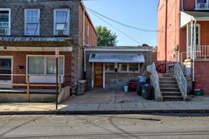 featured image of 816 6th St #816