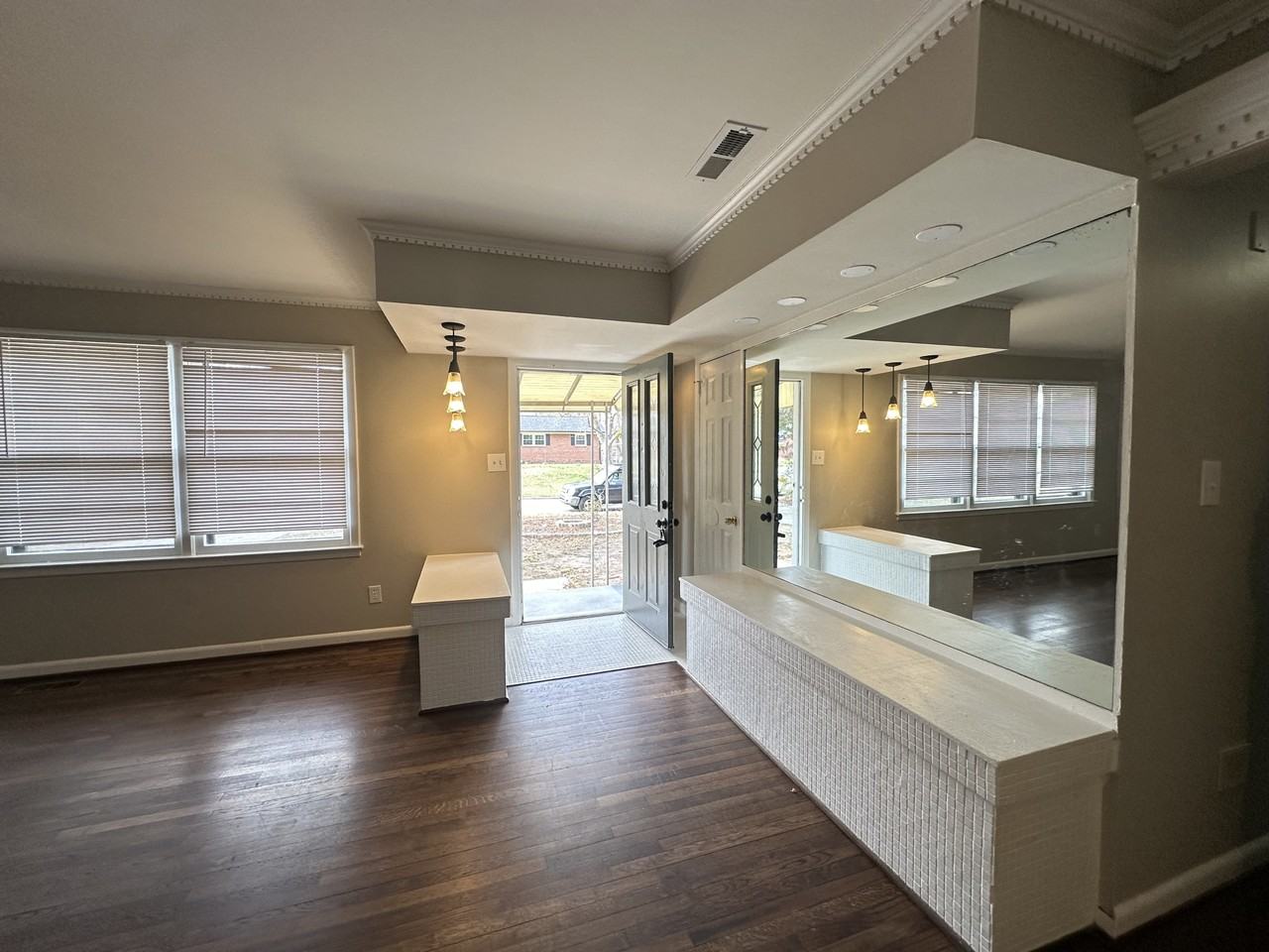 626 Memphis St #1 - Photo 4 of 16