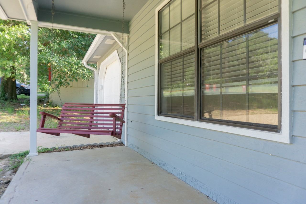 969 Dixie St #1 - Photo 3 of 41