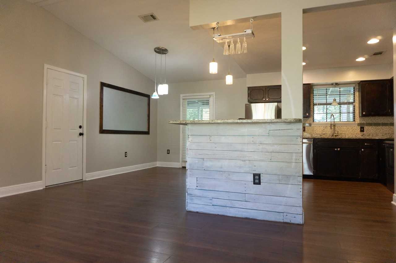 969 Dixie St #1 - Photo 5 of 41