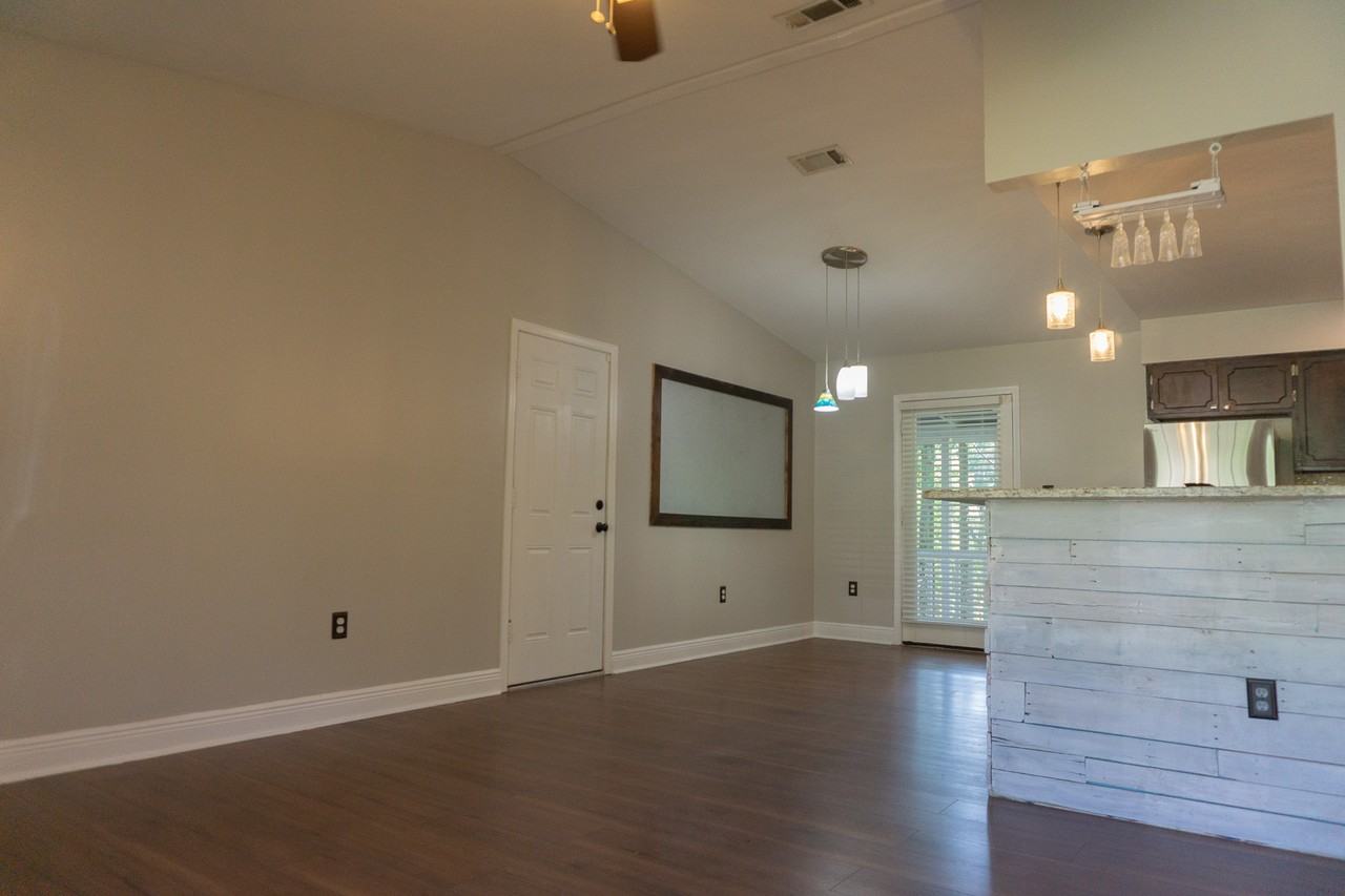 969 Dixie St #1 - Photo 7 of 41