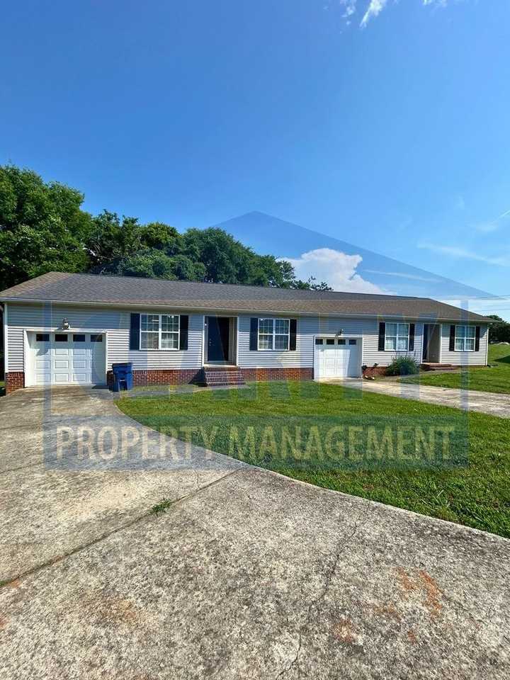 129 Brooke Ln Ne