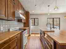 Thiel on 9th - Photo 1 of 1