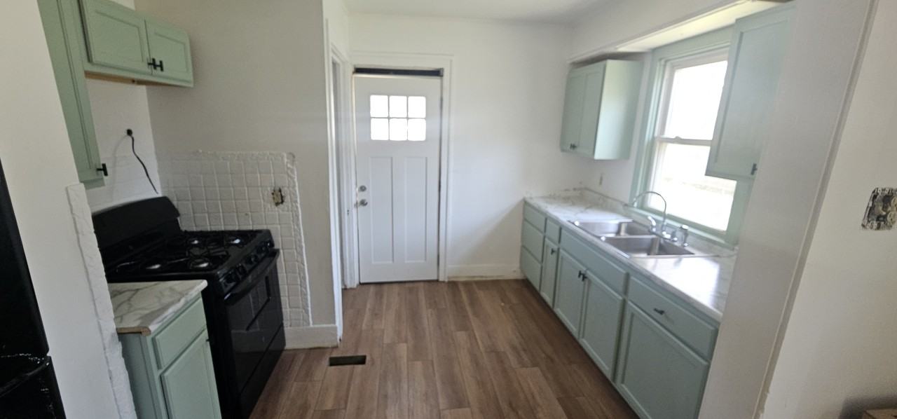 222 N Grange Ave #1 - Photo 5 of 10