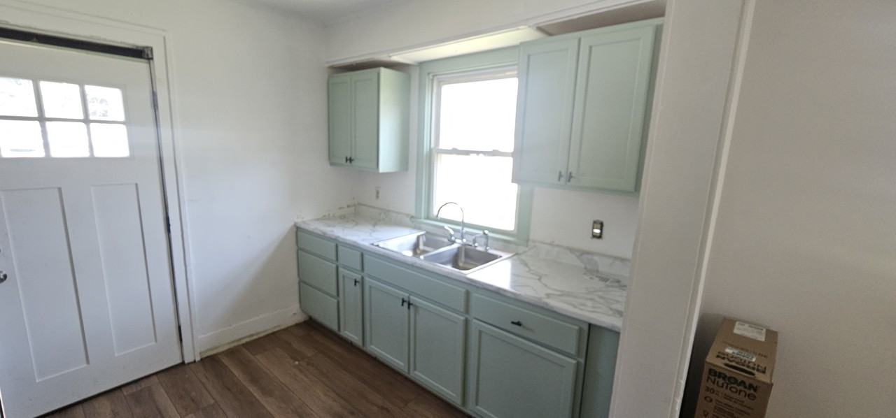 222 N Grange Ave #1 - Photo 6 of 10
