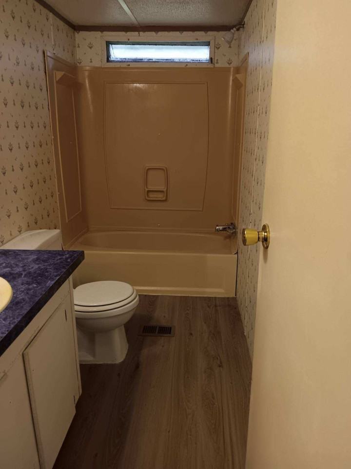 169 Tanglewood Dr #1 - Photo 5 of 10