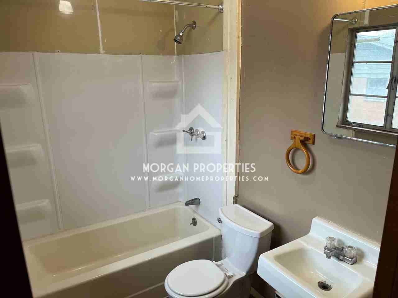 338 S Pendleton Ave #C - Photo 4 of 5