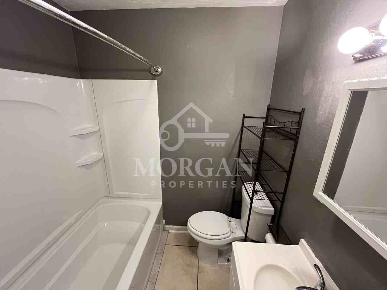 2324 State St #1 - Photo 3 of 4