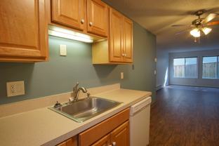 4030 Se Gladstone St #5 - Photo 1 of 1