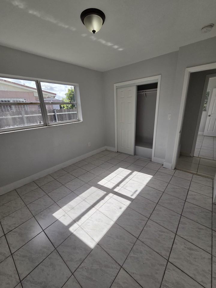 2455 Nw 207th St #2455 - Photo 7 of 11