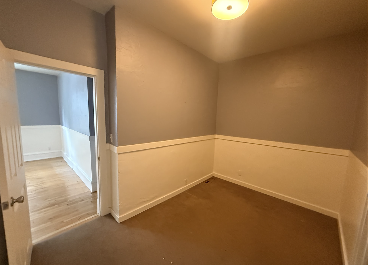 690 Lowry Ave Ne #1 - Photo 4 of 7