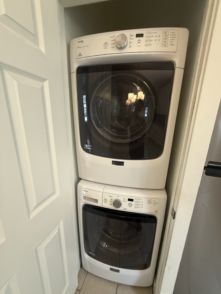 690 Lowry Ave Ne #1 - Photo 7 of 7