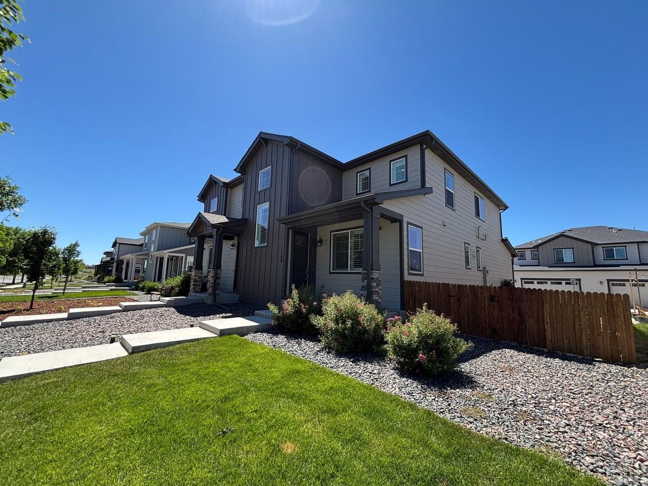 1169 Bon Homme Richard Dr - Photo 2 of 19