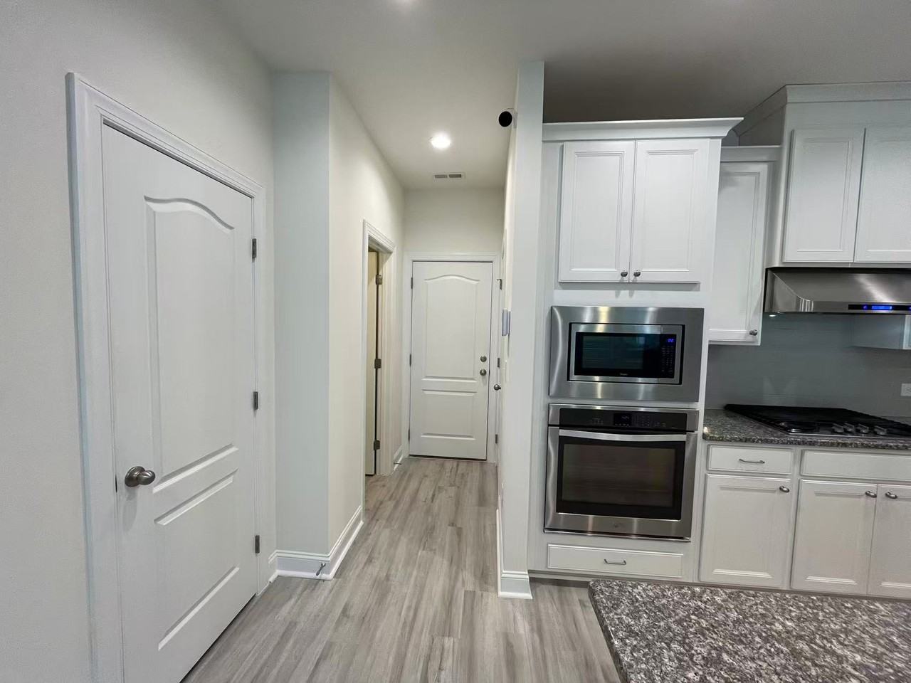 311 Alamosa Pl #1 - Photo 5 of 16