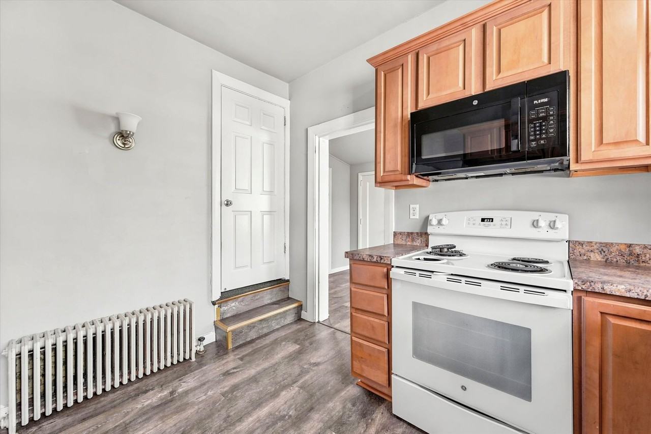 121 Sharpless St - Photo 5 of 19