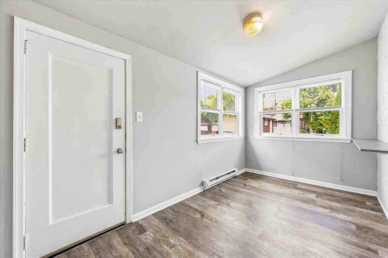 121 Sharpless St - Photo 7 of 19