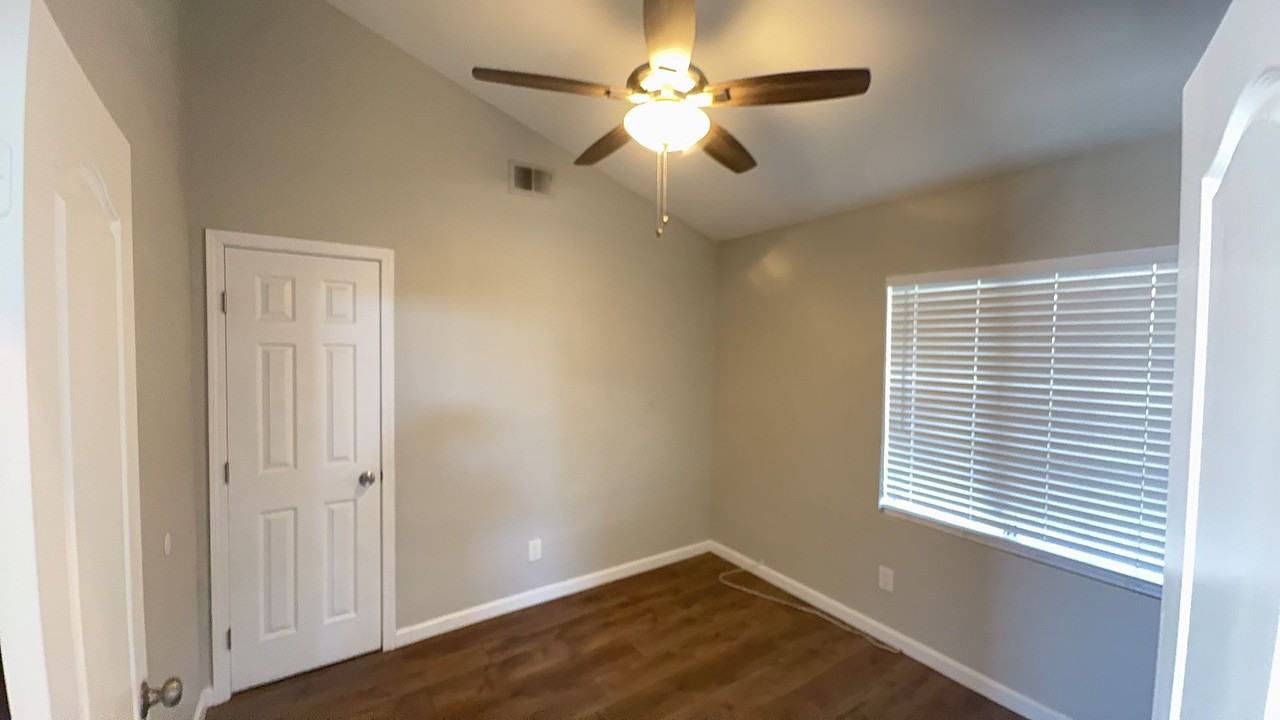 28870 Somme Ct - Photo 6 of 11