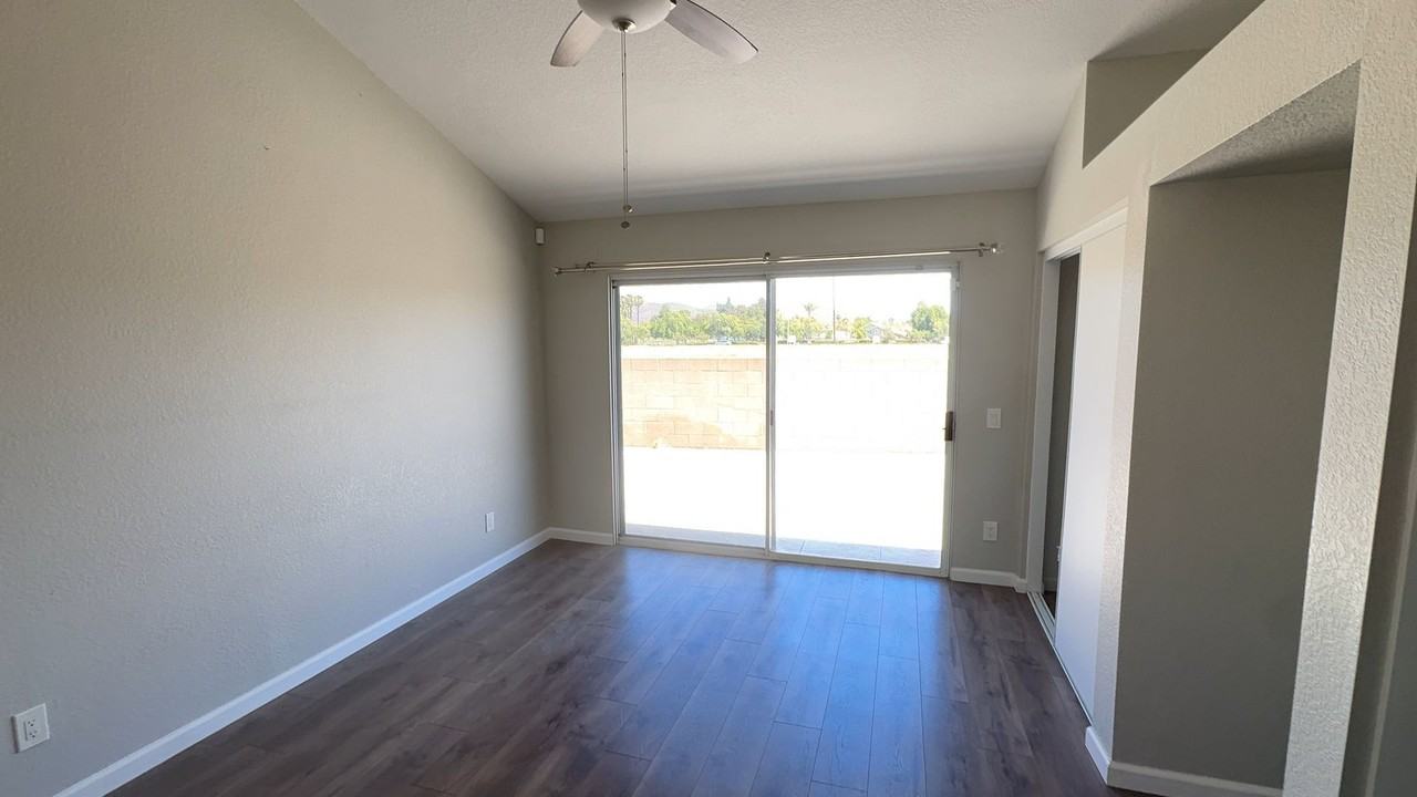 28870 Somme Ct - Photo 7 of 11